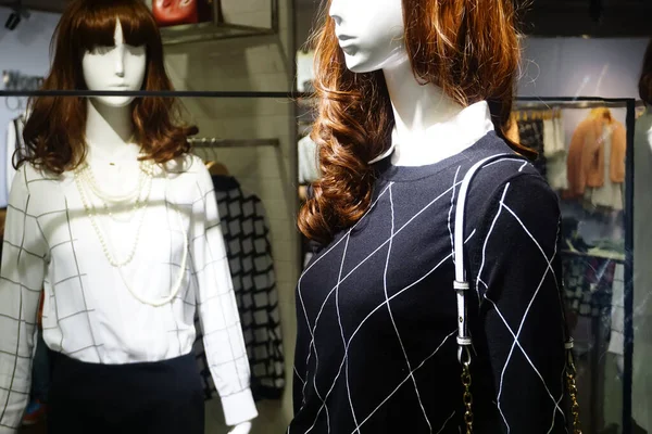 Manequins Moda Showroom — Fotografia de Stock