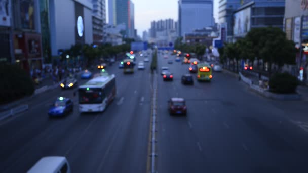 Vista nocturna del puente y la ciudad en Shanghai China — Vídeos de Stock