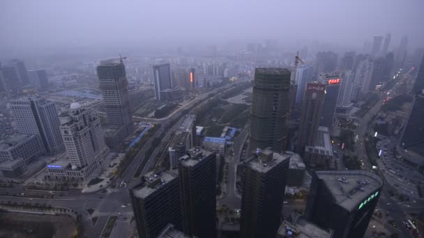Vista notturna del ponte e della città a Shanghai Cina — Video Stock