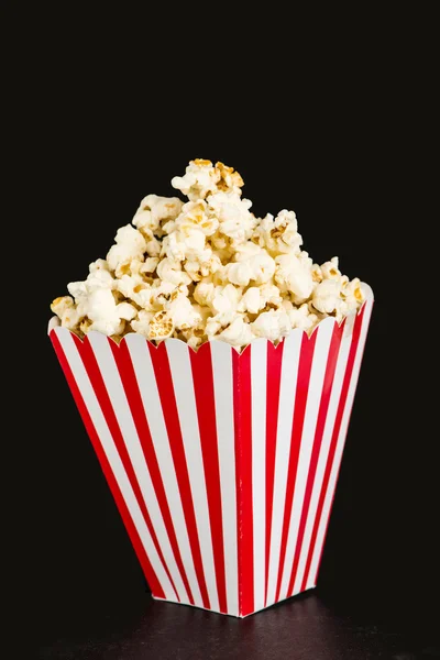 Schachtel Popcorn isoliert — Stockfoto