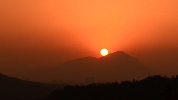 Le coucher du soleil — Video