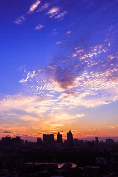 A cidade do nascer do sol — Fotografia de Stock