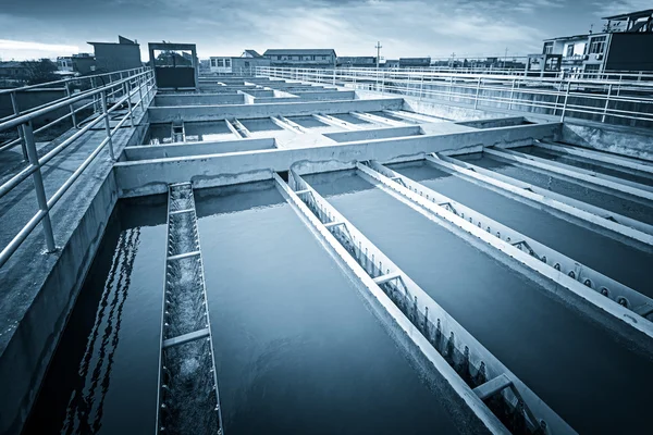 Modern kentsel atık su arıtma tesisi.