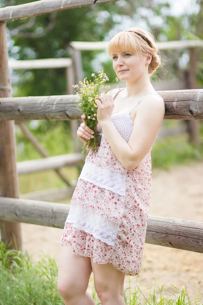 Portrait of young woman — Stock Photo, Image