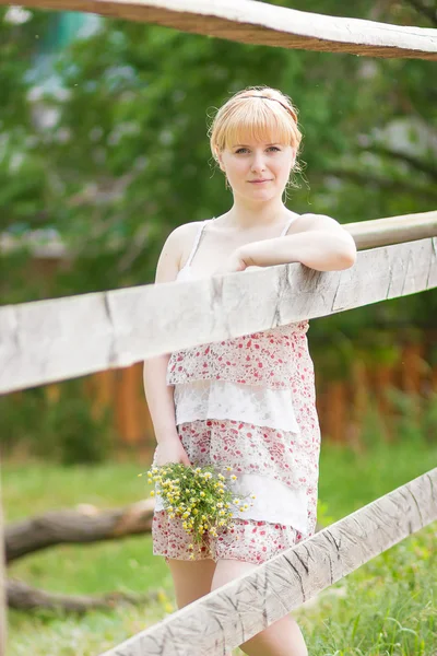 Portrait of young woman — Stock Photo, Image