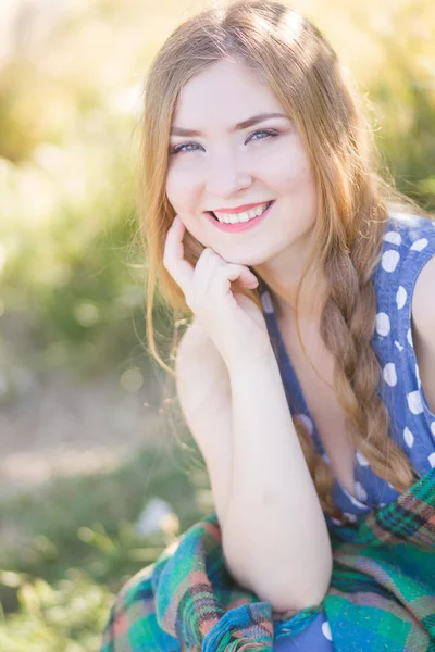 Beautiful happy woman — Stock Photo, Image