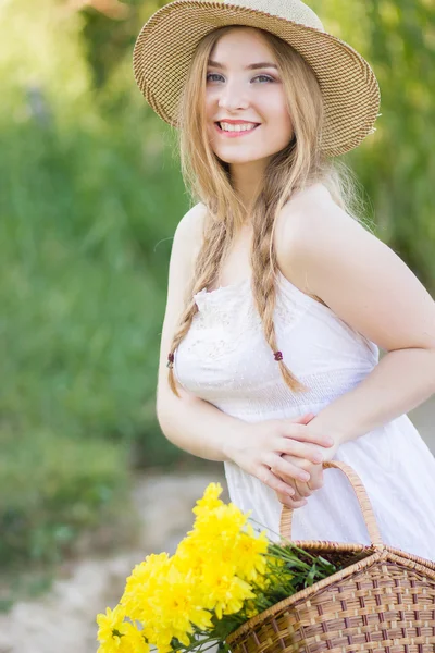 Closeup portrait of cute young woman — Stock Photo, Image