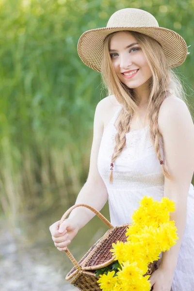 Closeup portrait of cute young woman — Stock Photo, Image