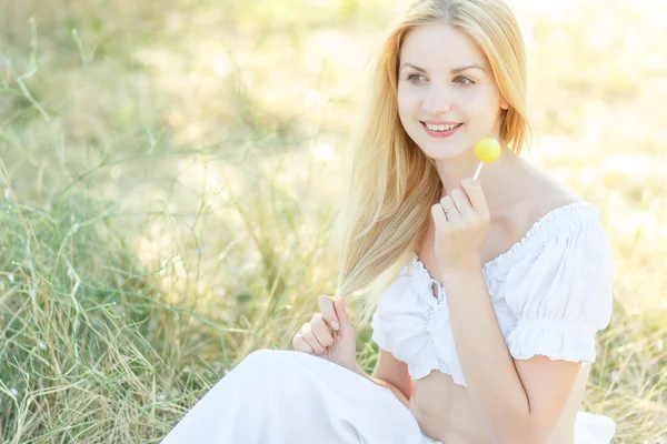 Young sexy woman — Stock Photo, Image