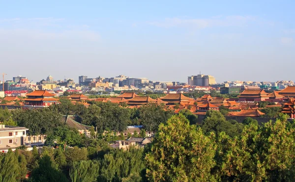 Widok na stare i nowoczesne miasto Pekin. Chiny. — Zdjęcie stockowe