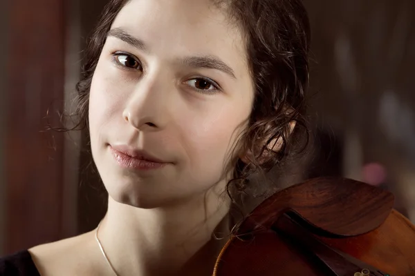 Girl playing violin — Stock Photo, Image