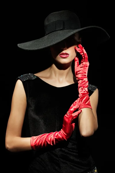 Güzel genç kadın portresi