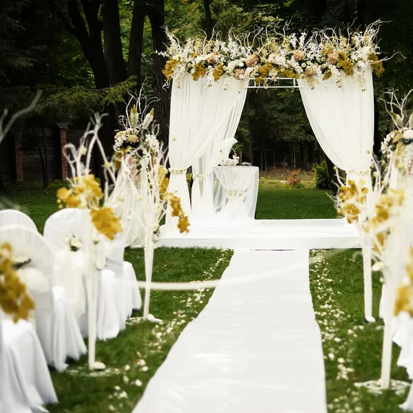 Ceremonia de boda elegante — Foto de Stock