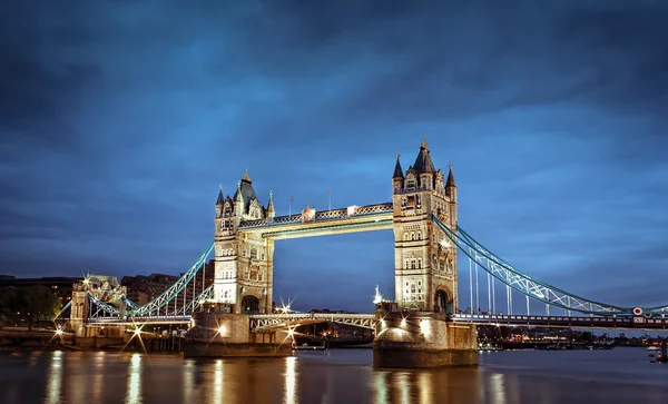 London Tower Bridge, Storbritannien — Stockfoto