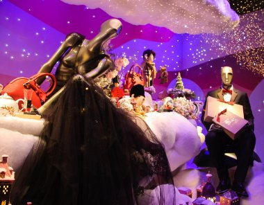 Burberry Windows Store ile Noel dekorasyon