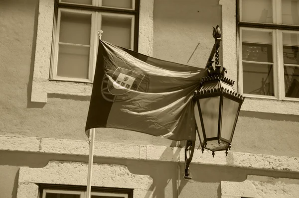 Portugiesische Flagge Auf Dem Haus Der Innenstadt Von Lissabon Altersfoto — Stockfoto