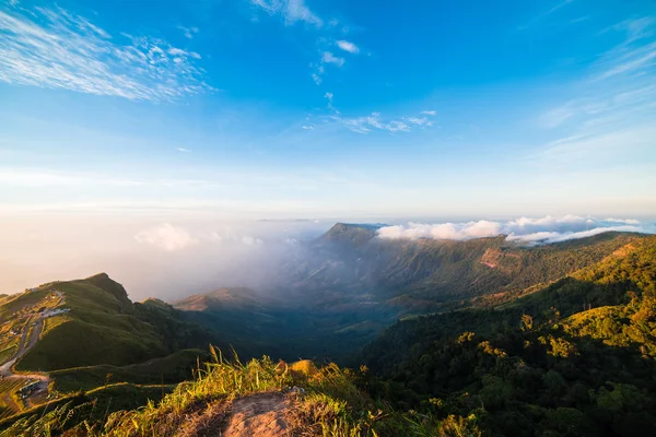 Phu Hin Rong Kla nationaal Park Phetchabun provincie Asia Thailand — Stockfoto