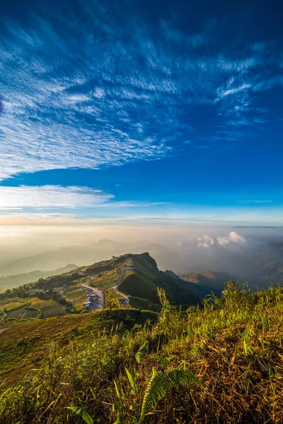 புஹின் ரோங் கிளா தேசியப் பூங்கா Phetchabun மாகாணம் ஆசியா தாய்லாந்து — ஸ்டாக் புகைப்படம்