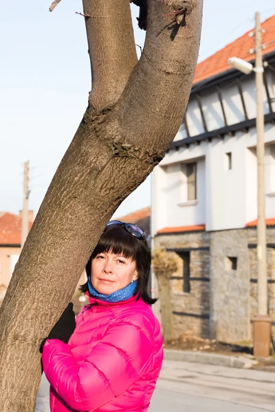 Brunetka w średnim wieku — Zdjęcie stockowe