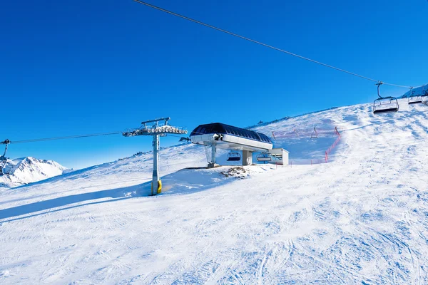 Telesilla para esquiar —  Fotos de Stock