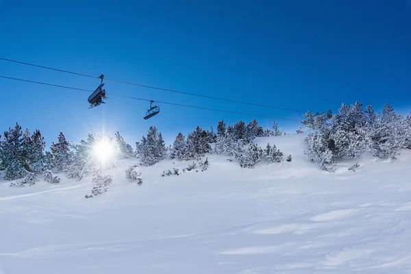 Telesilla para esquiar —  Fotos de Stock