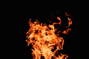 kırmızı alevler siyah arka plan