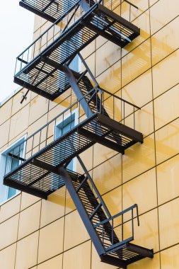 yedek merdiveni çıktı