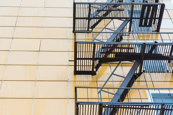 yedek merdiveni çıktı