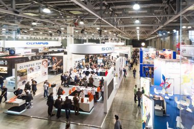 Moskova Rusya Nisan 17 sergi fotoğraf ve video ekipmanları