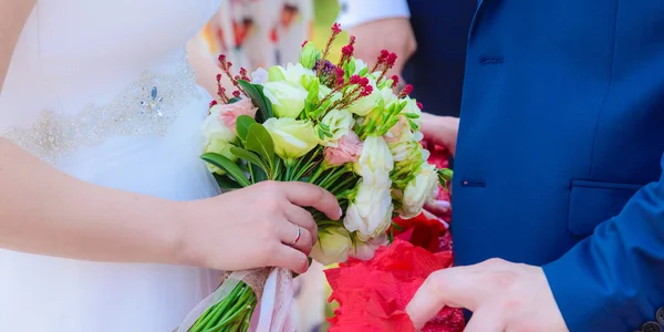 Wedding bouquet of flowers — Stock Photo, Image