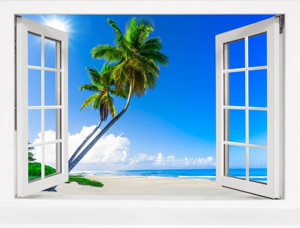 从敞开的窗户看到热带地区的风景 海滩沙海棕榈树 — 图库照片