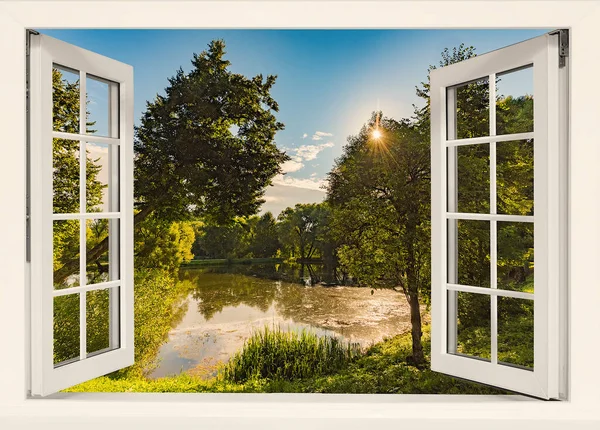 Yazın açık bir pencereden nehre bakmak