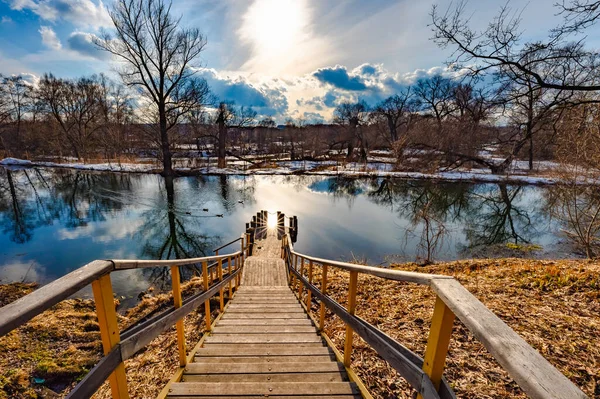 Wooden Bridge Reservoir Spring Day Water Reflection Sun — Stock Photo, Image