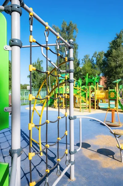 Carrusel Oscilante Parque Para Niños Aire Libre Verano —  Fotos de Stock