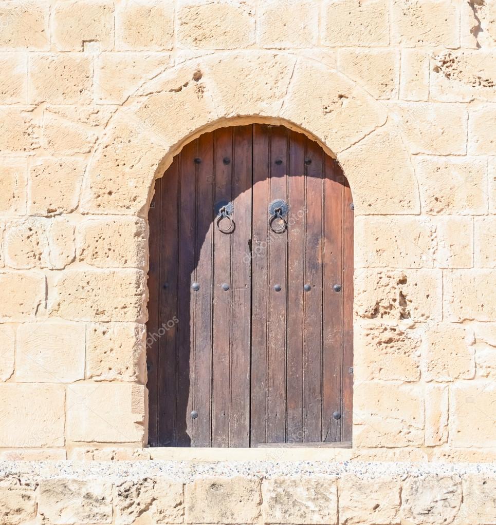 arch in the fortress