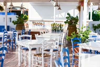 Cafe masa dışında