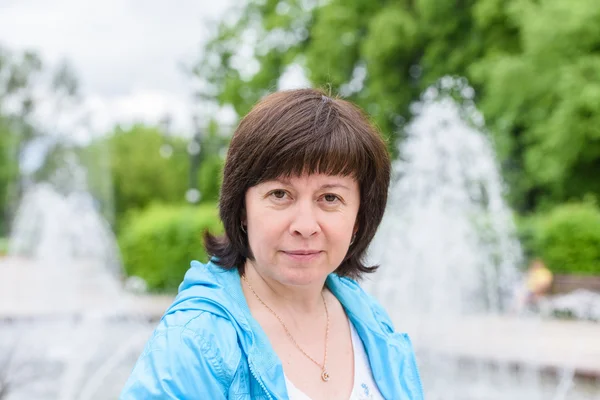 Brunett medelålders — Stockfoto