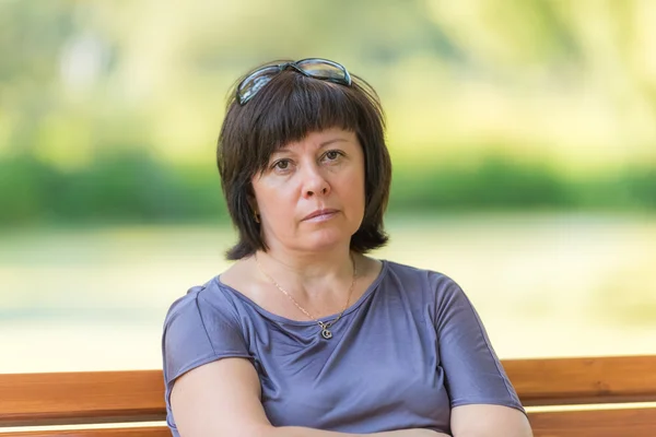 Brunette middle-aged — Stock Photo, Image