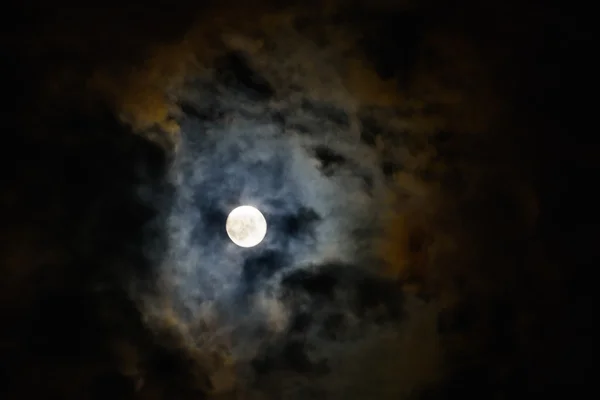 Moon in the cloud — Stock Photo, Image