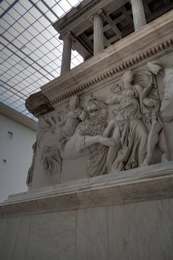 Berlin Roma Müzesi antika eski tarihi eser