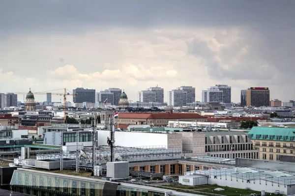 Berliner Skyline Mit Fernsehturm Und Spree Bei Sonnenuntergang Deutschland — Stockfoto