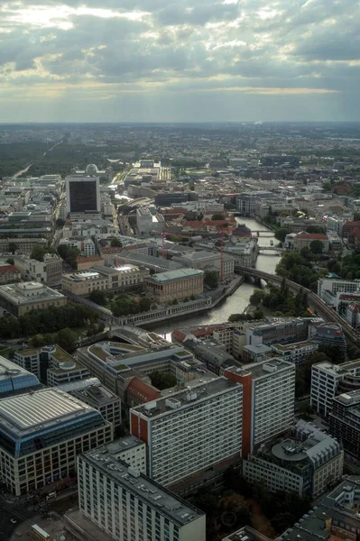 Berliner Skyline Mit Fernsehturm Und Spree Bei Sonnenuntergang Deutschland — Stockfoto