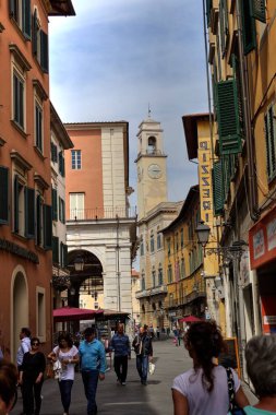 Floransa, Toskana 'da dar bir cadde. İtalya fotoğraf klasikleri