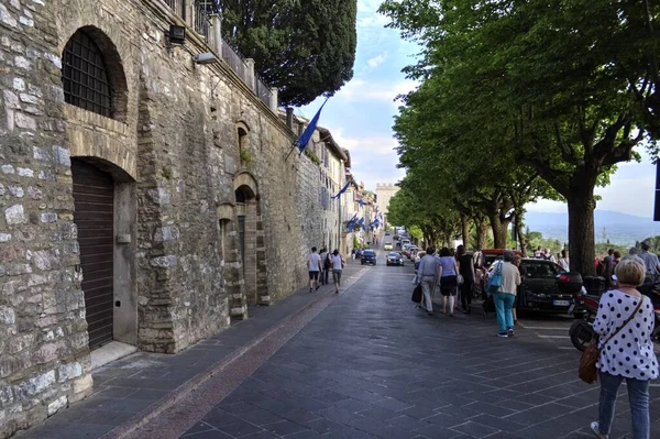Ősi Sikátor Assisi Történelmi Városában Umbria Olaszország — Stock Fotó