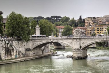Ponte Vittorio Emanuele II, Roma, İtalya
