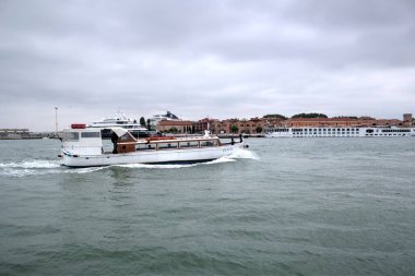 Venedik tekneleri liman, gemiler, İtalya, antika retro