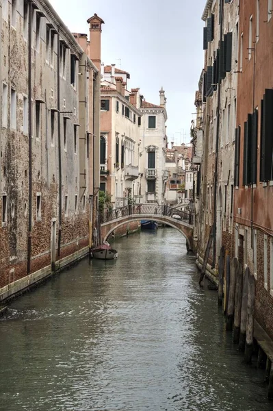Δρόμος Κανάλι Γόνδολα Στη Βενετία Ιταλία Ρετρό Ρετρό Ρετρό Αντίκες — Φωτογραφία Αρχείου