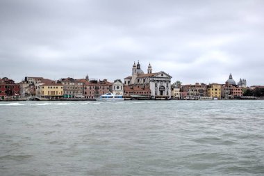 Venedik manzaralı deniz binaları İtalya