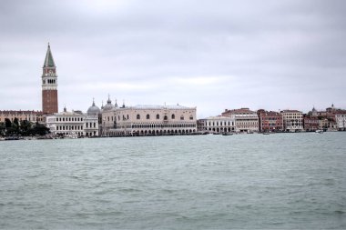 Venedik manzaralı deniz binaları İtalya