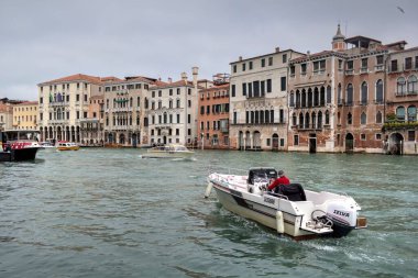 Venedik manzaralı deniz binaları İtalya